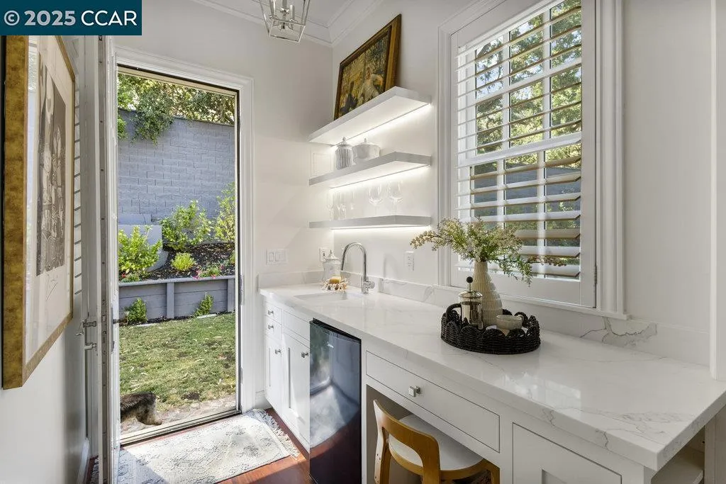 1826 Alameda Diablo, Diablo, California 94528 home-pic-30