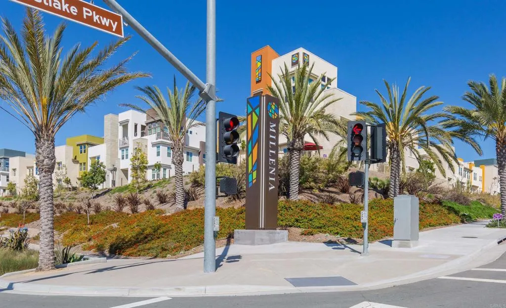 2004 Quartet Loop Unit 1, Chula Vista, California 91915 home-pic-16