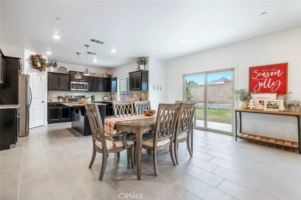 4085 Alamos, Clovis, California 93619 home-pic-4