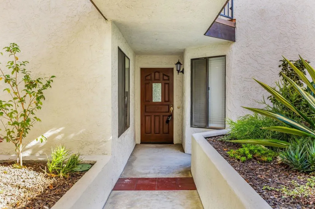3525 Lebon Drive 104, San Diego, California 92122 home-pic-2