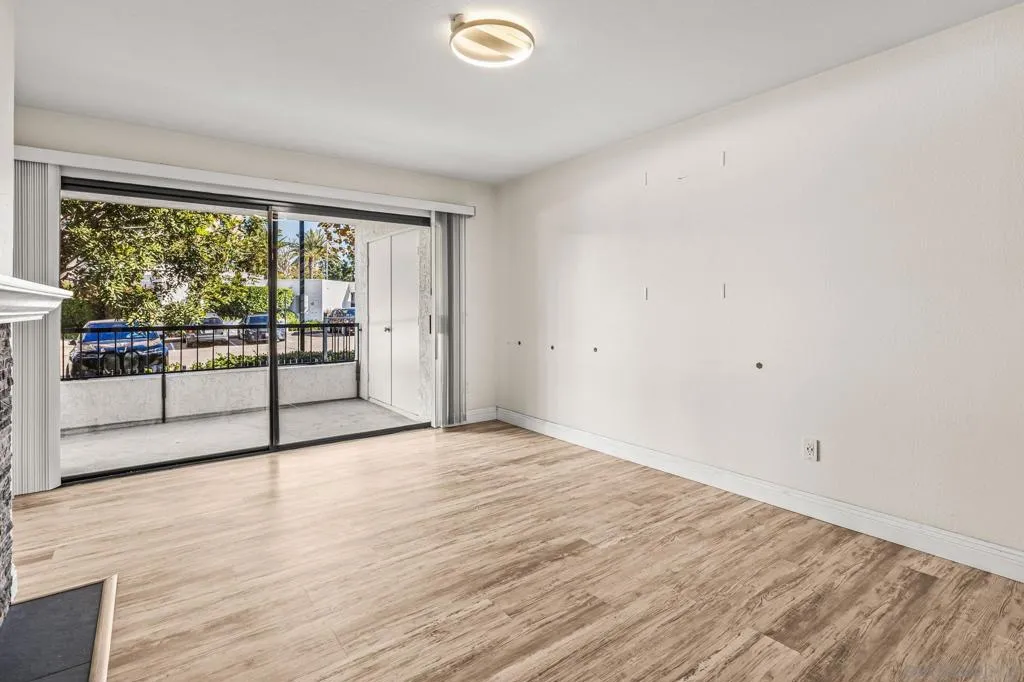 3525 Lebon Drive 104, San Diego, California 92122 home-pic-6