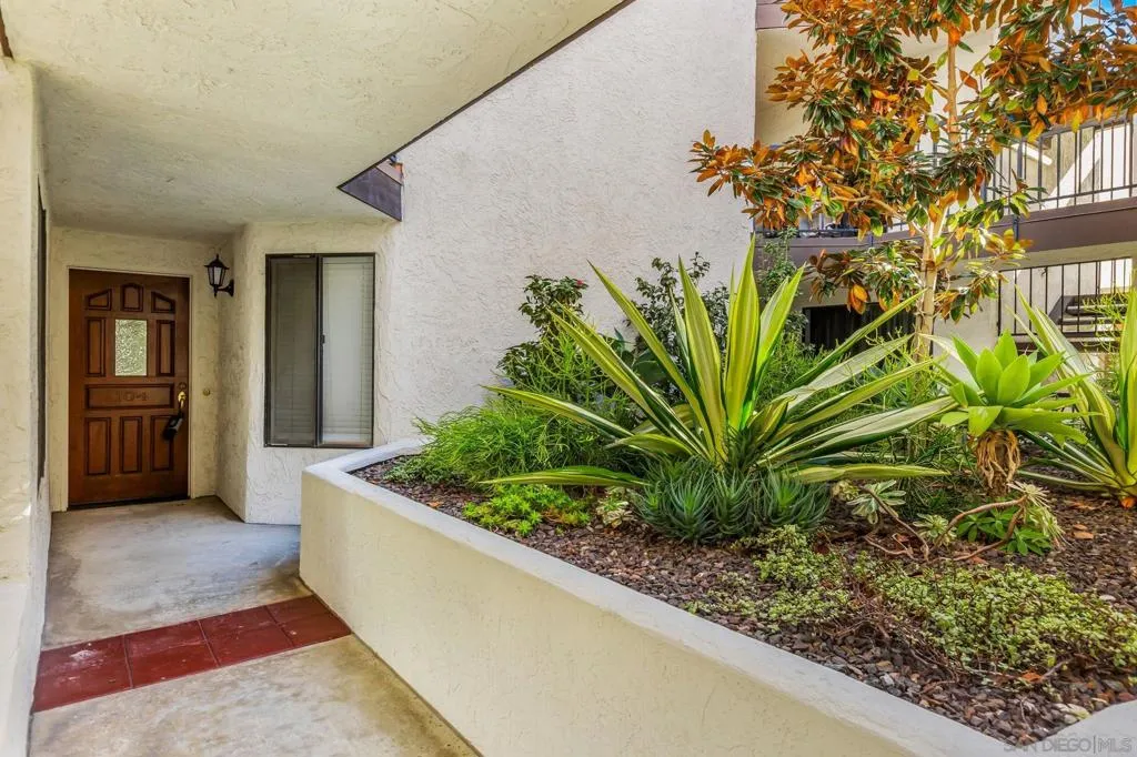 3525 Lebon Drive 104, San Diego, California 92122 home-pic-3