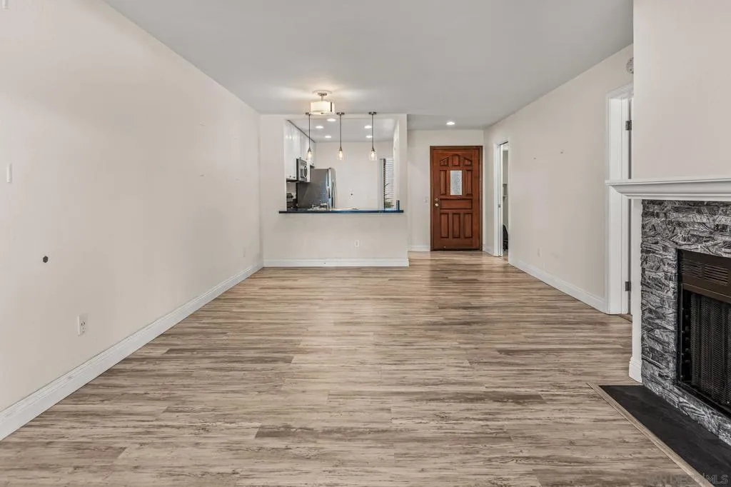 3525 Lebon Drive 104, San Diego, California 92122 home-pic-8
