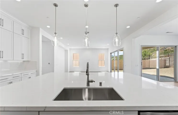 11826 Canoga Avenue, Chatsworth, California 91311