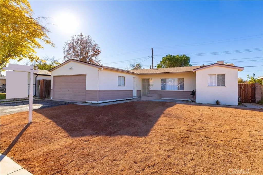 44727 Andale, Lancaster, California 93535 home-pic-18