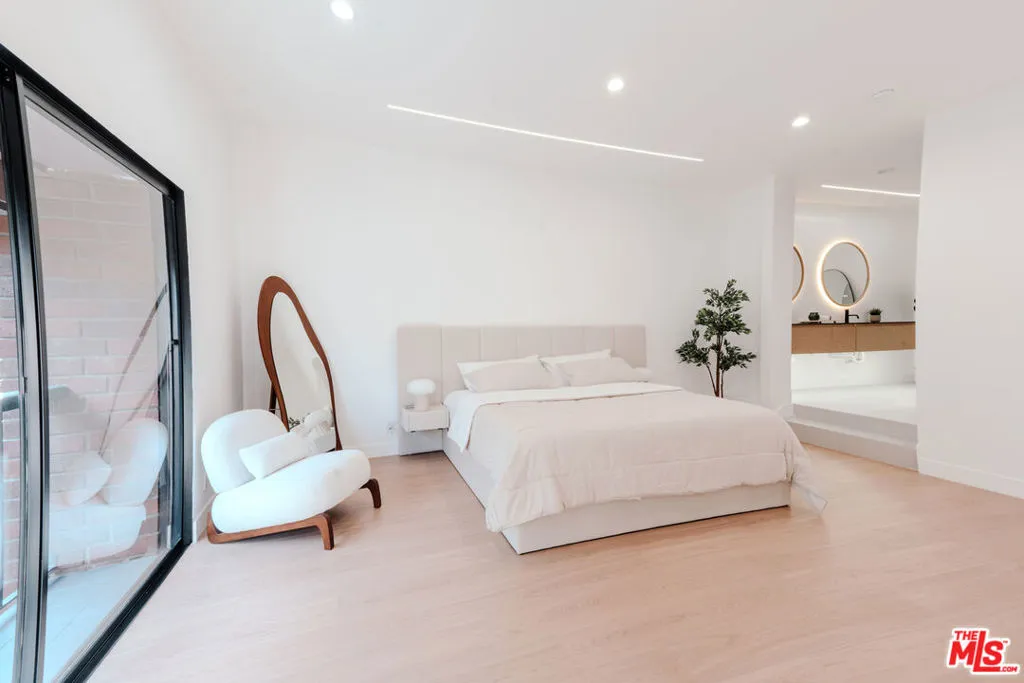 4622 Glencoe Avenue 4, Marina Del Rey, California 90292 home-pic-14