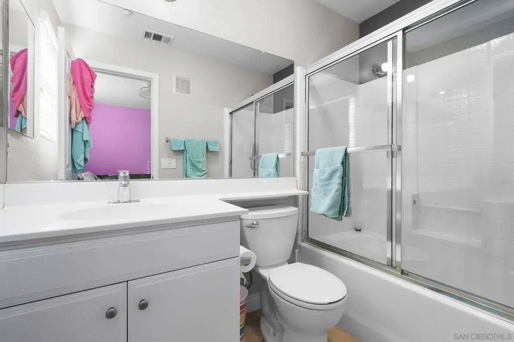 10240 Daybreak Ln 2, Santee, California 92071 home-pic-34