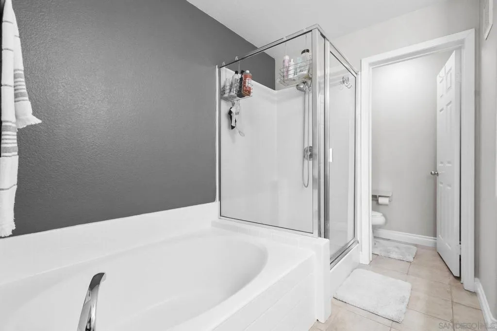 10240 Daybreak Ln 2, Santee, California 92071 home-pic-43