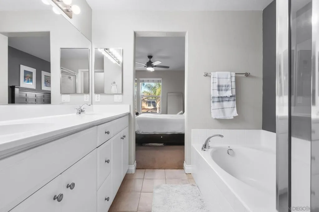 10240 Daybreak Ln 2, Santee, California 92071 home-pic-40