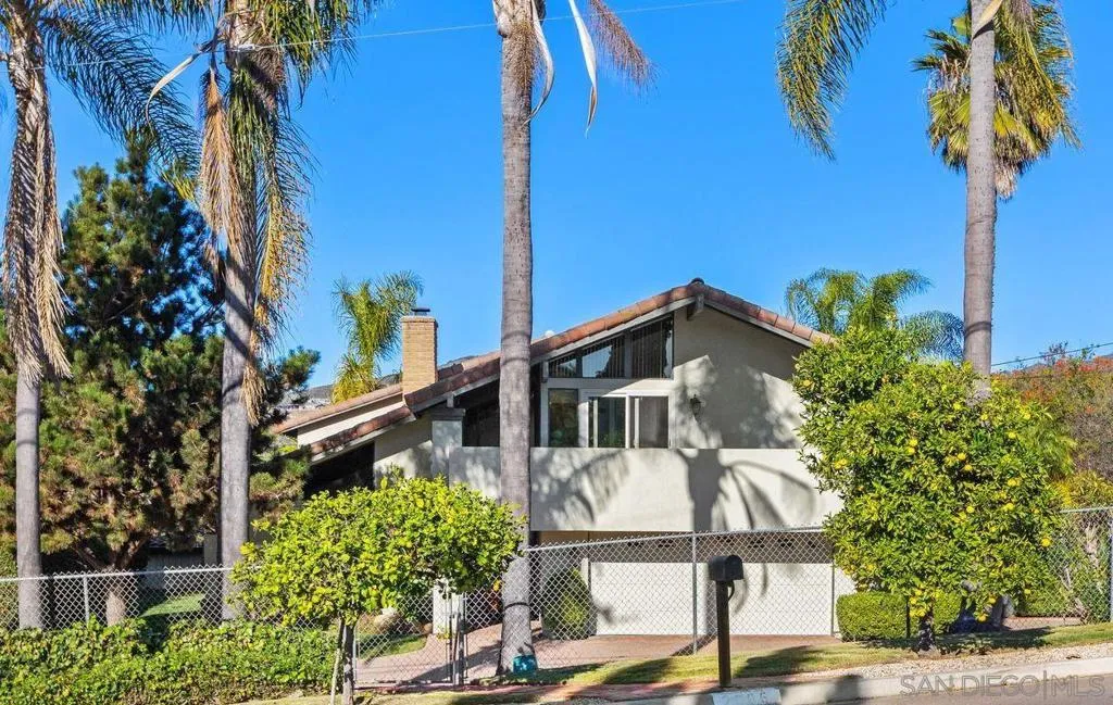 2006 Catalina Ave, Vista, California 92084 home-pic-42