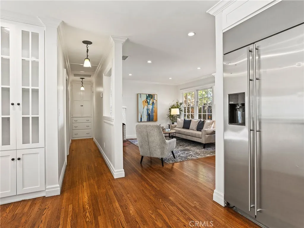 10404 Margate Street, North Hollywood, California 91601 home-pic-14
