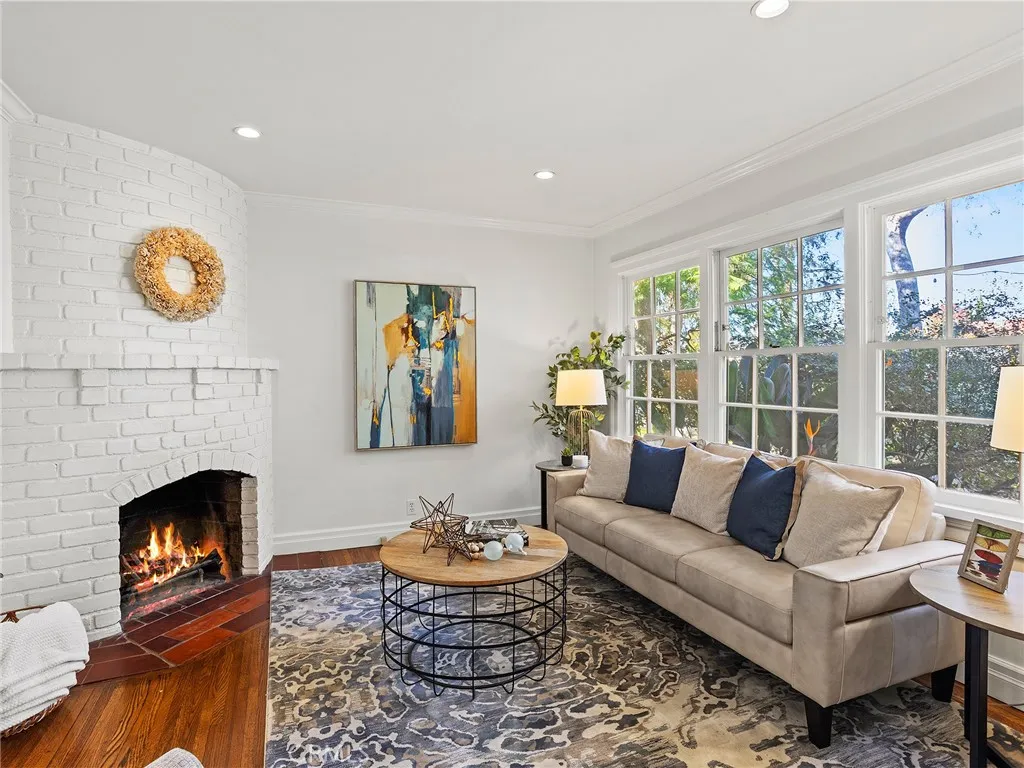 10404 Margate Street, North Hollywood, California 91601 home-pic-26