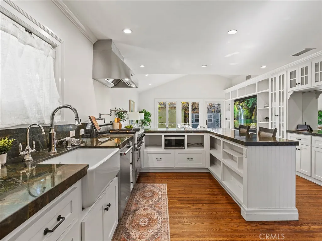10404 Margate Street, North Hollywood, California 91601 home-pic-7