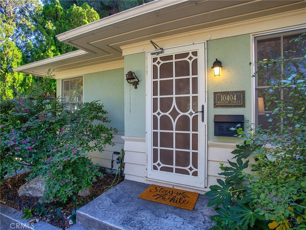 10404 Margate Street, North Hollywood, California 91601 home-pic-4