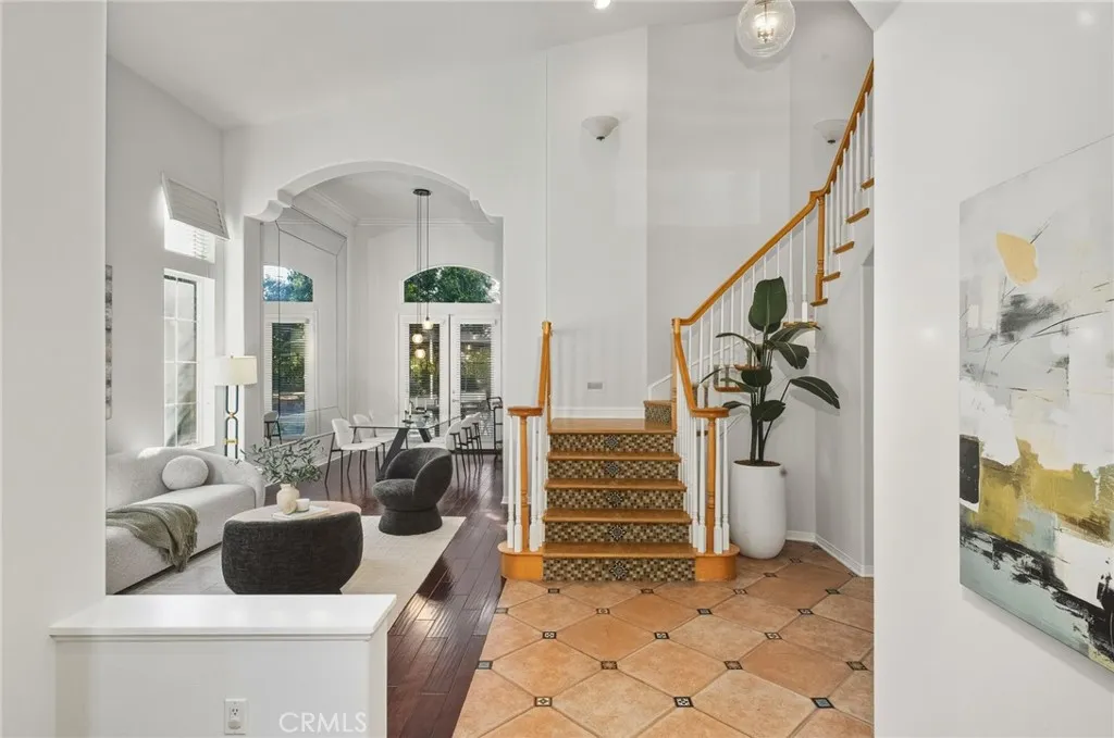 6268 Normandy, Oak Park, California 91377 home-pic-6