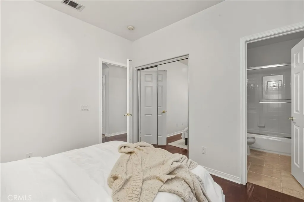 6268 Normandy, Oak Park, California 91377 home-pic-39