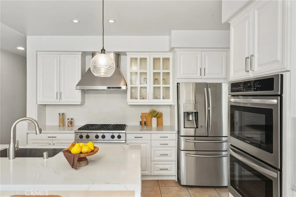 6268 Normandy, Oak Park, California 91377 home-pic-23