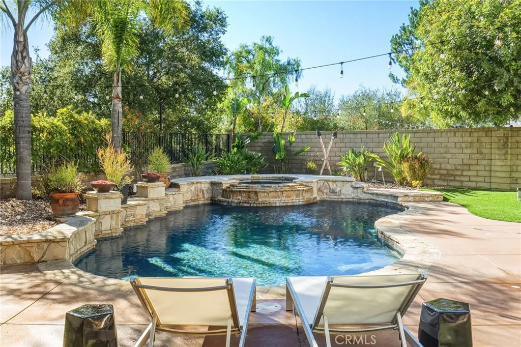 6268 Normandy, Oak Park, California 91377 home-pic-35