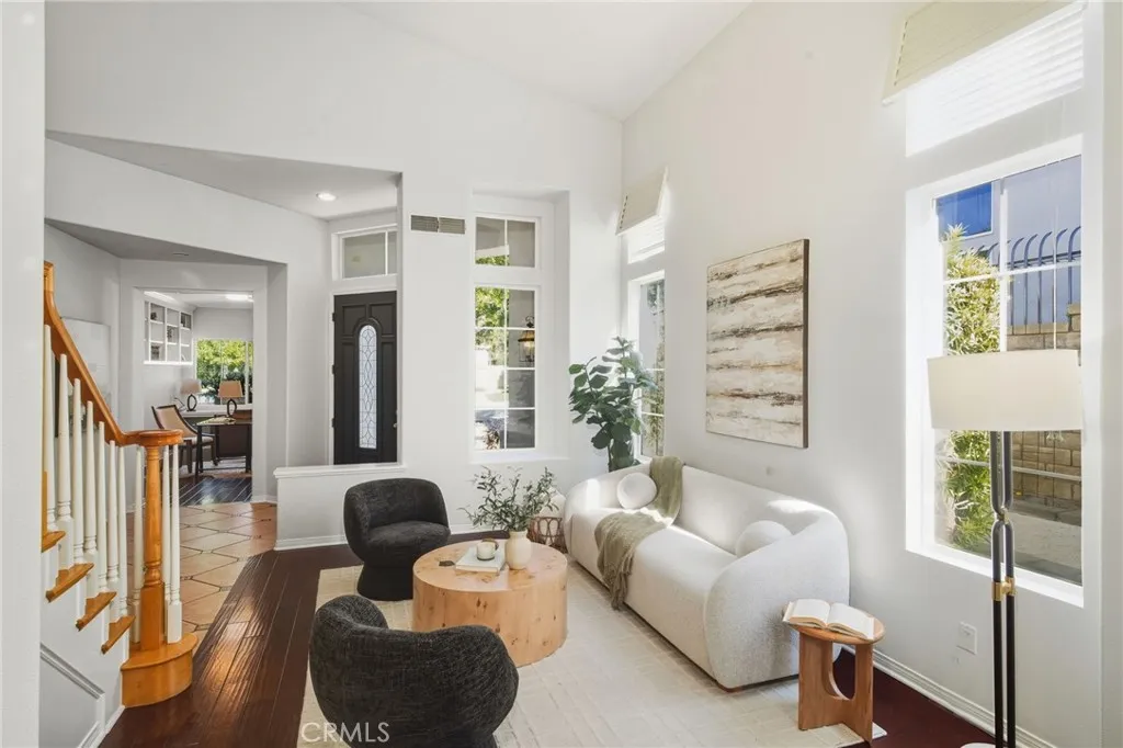 6268 Normandy, Oak Park, California 91377 home-pic-11