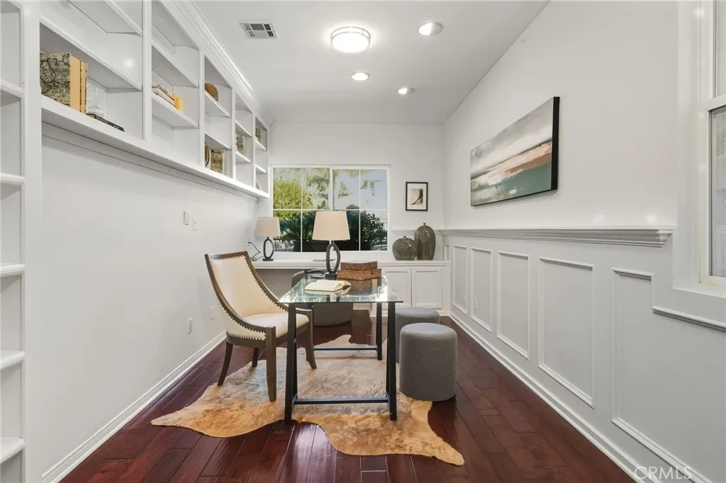 6268 Normandy, Oak Park, California 91377 home-pic-15