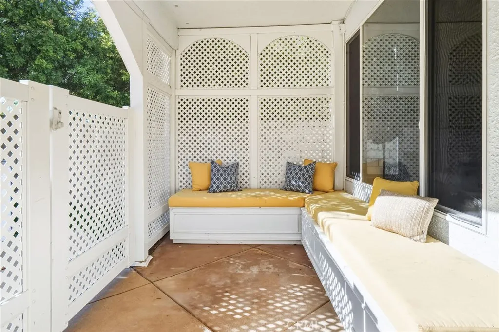 6268 Normandy, Oak Park, California 91377 home-pic-29