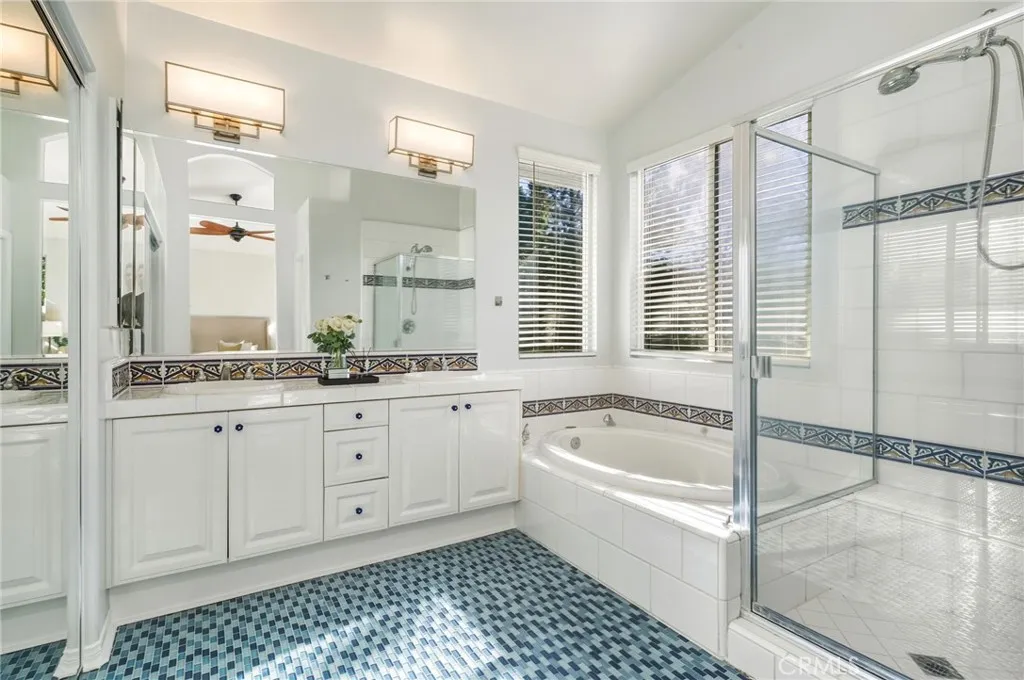 6268 Normandy, Oak Park, California 91377 home-pic-51