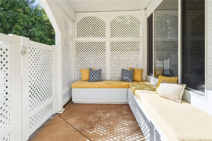 6268 Normandy, Oak Park, California 91377