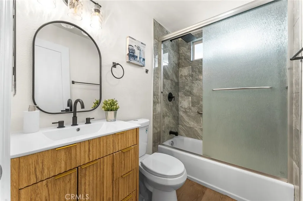 211 N Fillmore, Rialto, California 92376 home-pic-11