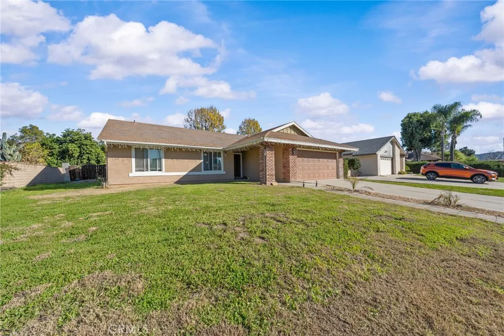 25570 Orangewood, Hemet, California 92544 home-pic-3