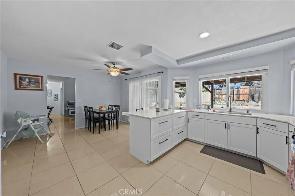 25570 Orangewood, Hemet, California 92544 home-pic-10