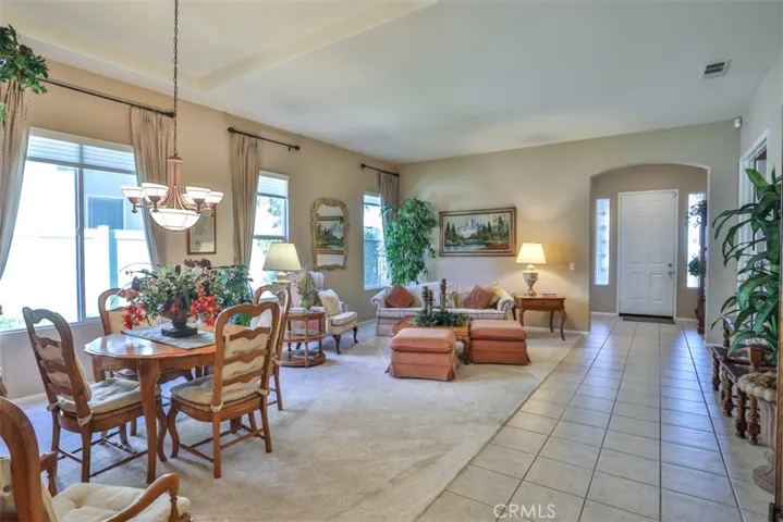 930 Mccall, Corona, California 92881