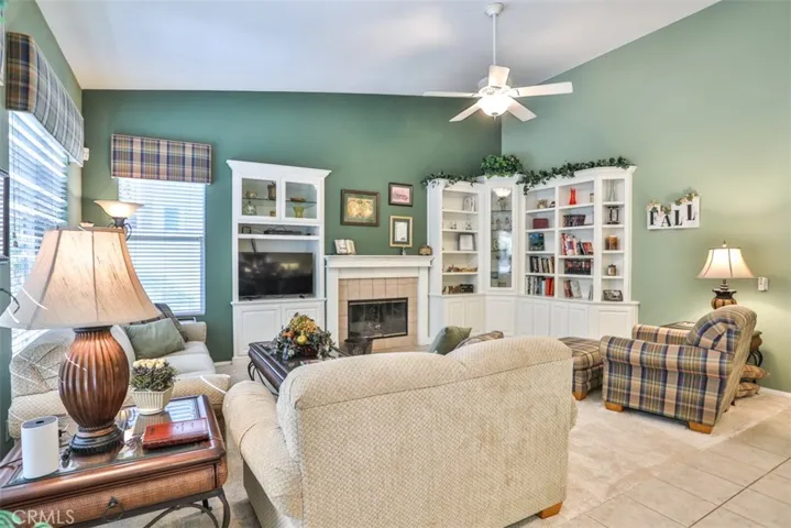 930 Mccall, Corona, California 92881