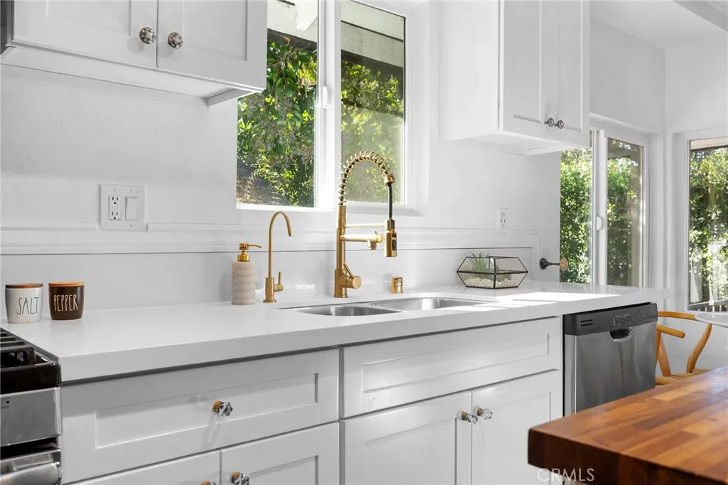 3720 Harriman, Los Angeles, California 90032 home-pic-11