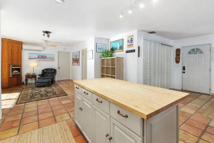 16_11954408_184963_184963-EI-116