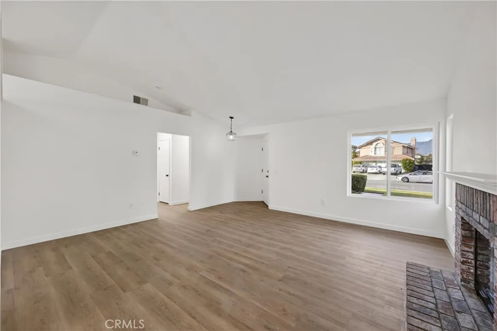 4595 Bronson, San Bernardino, California 92407 home-pic-21