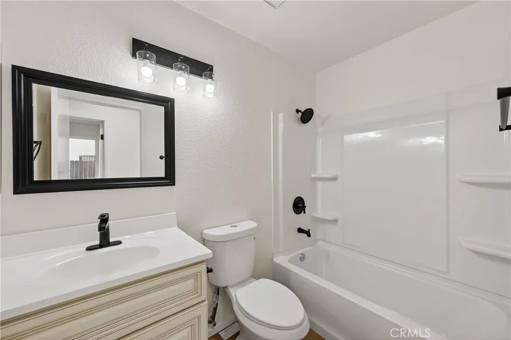 4595 Bronson, San Bernardino, California 92407 home-pic-33
