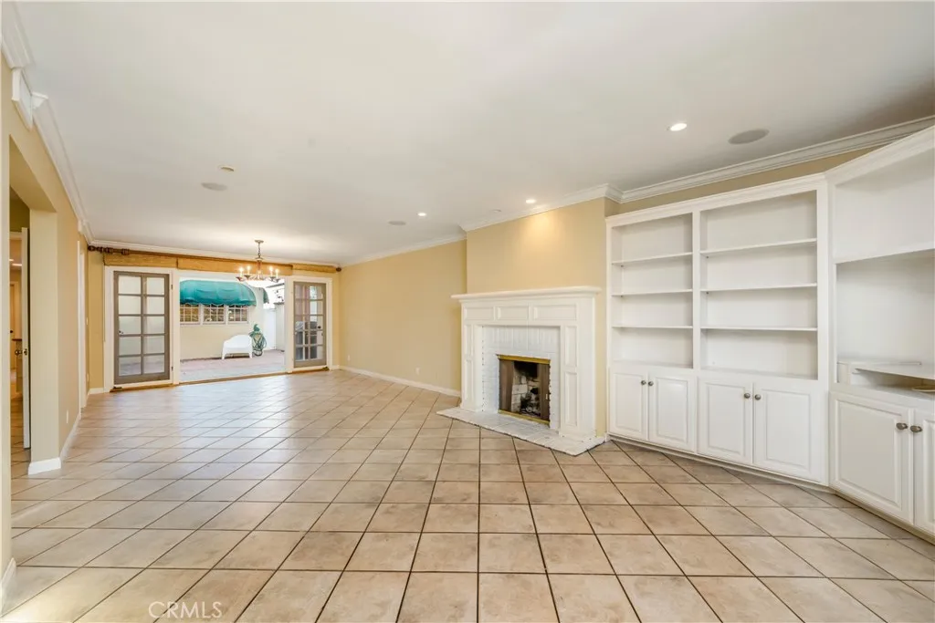 220 Apolena Avenue, Newport Beach, California 92662 home-pic-2