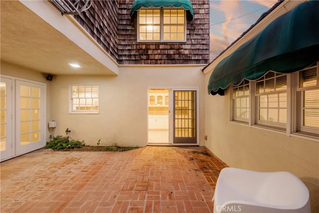 220 Apolena Avenue, Newport Beach, California 92662 home-pic-13
