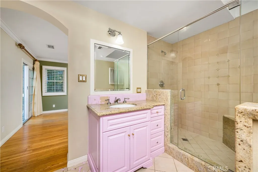 220 Apolena Avenue, Newport Beach, California 92662 home-pic-8