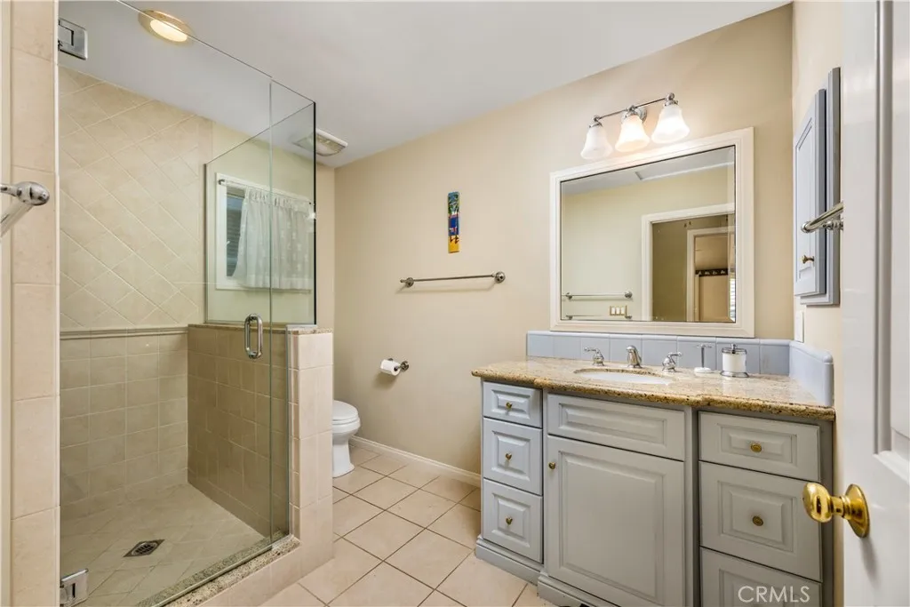 220 Apolena Avenue, Newport Beach, California 92662 home-pic-9