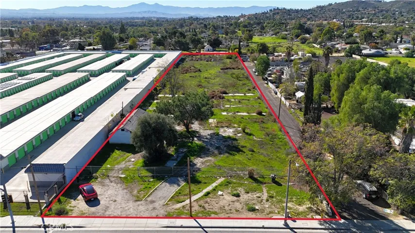 5934 Mission, Jurupa Valley, California 92509