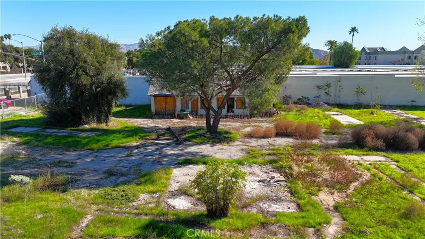 5934 Mission, Jurupa Valley, California 92509