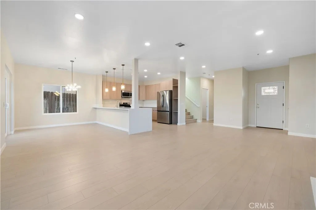 13980 Ginger Lane, San Fernando, California 91340 home-pic-5