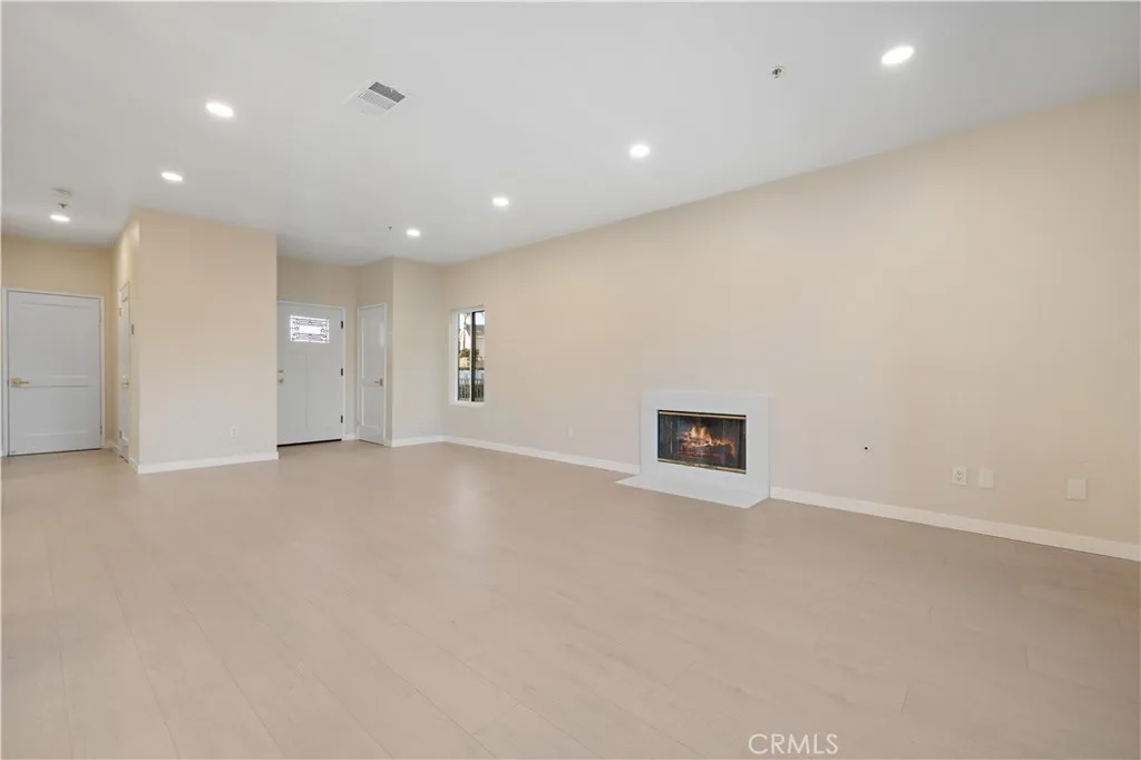 13980 Ginger Lane, San Fernando, California 91340 home-pic-4