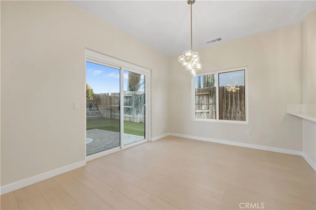 13980 Ginger Lane, San Fernando, California 91340 home-pic-6