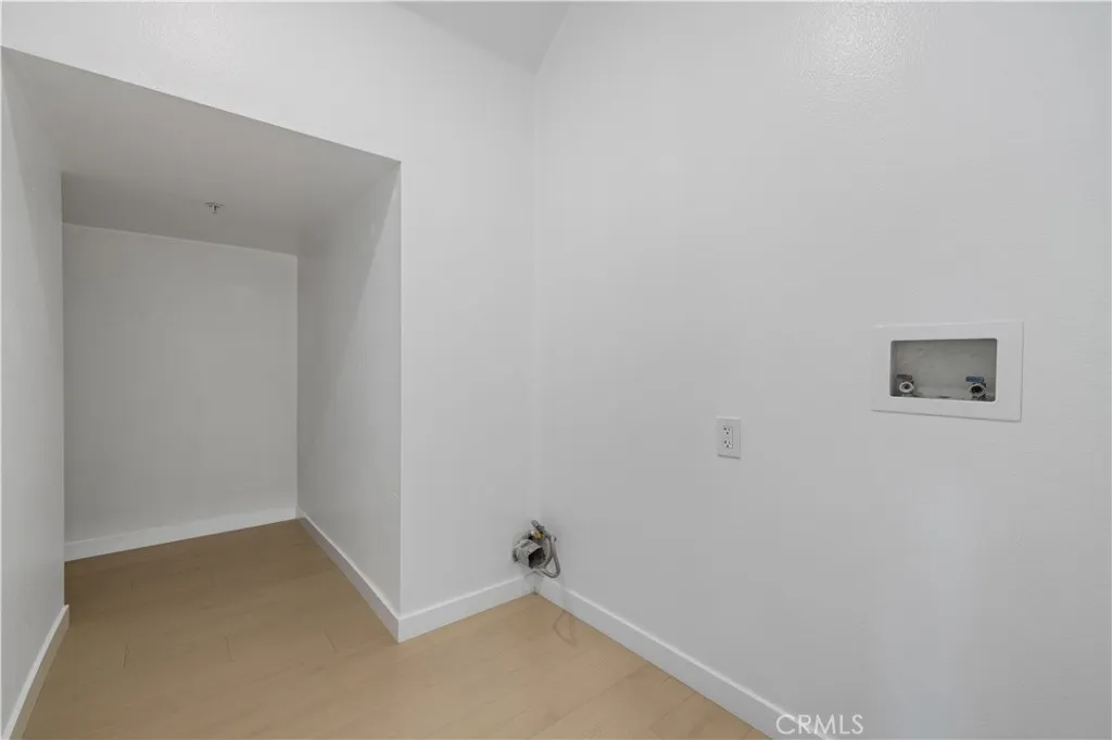 13980 Ginger Lane, San Fernando, California 91340 home-pic-11