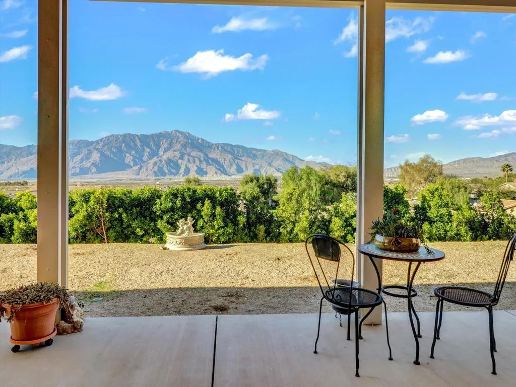 13633 Overlook Drive, Desert Hot Springs, California 92240 home-pic-26