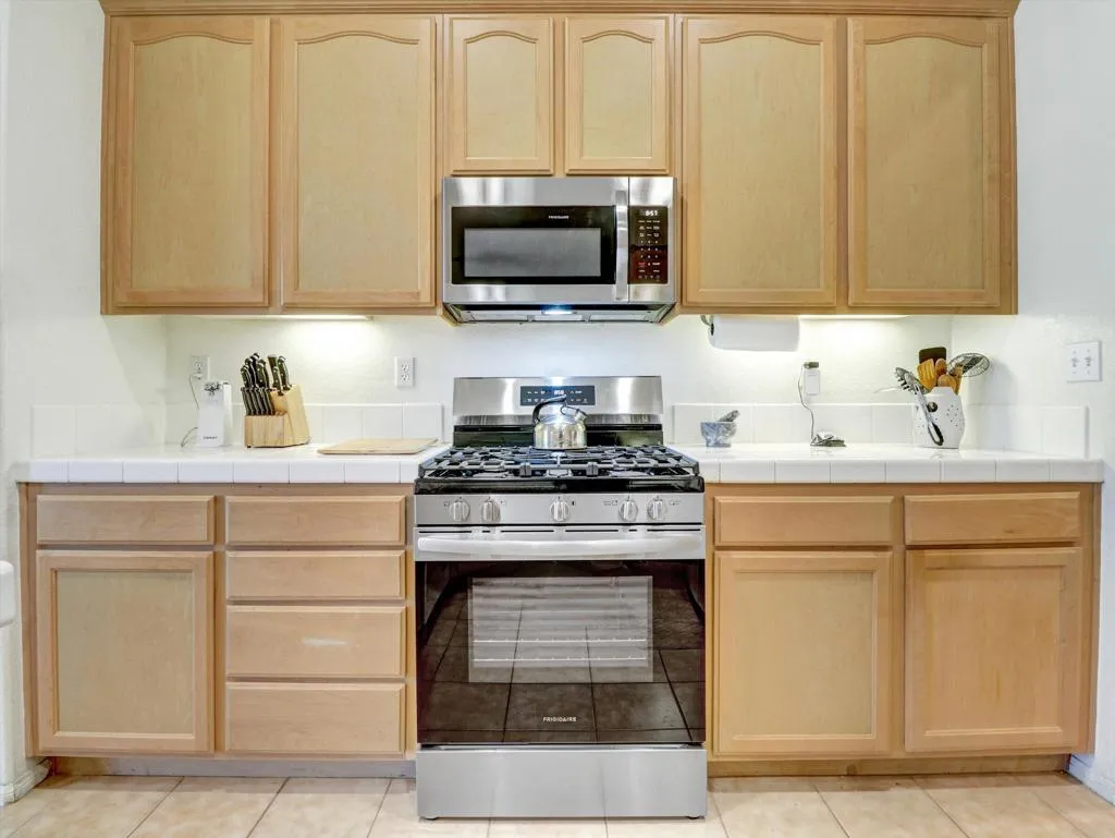 13633 Overlook Drive, Desert Hot Springs, California 92240 home-pic-8