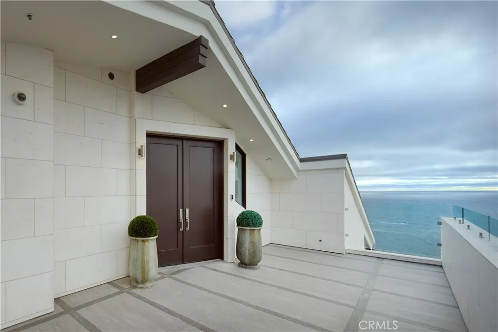 33 Bay Drive, Laguna Beach, California 92651 home-pic-32
