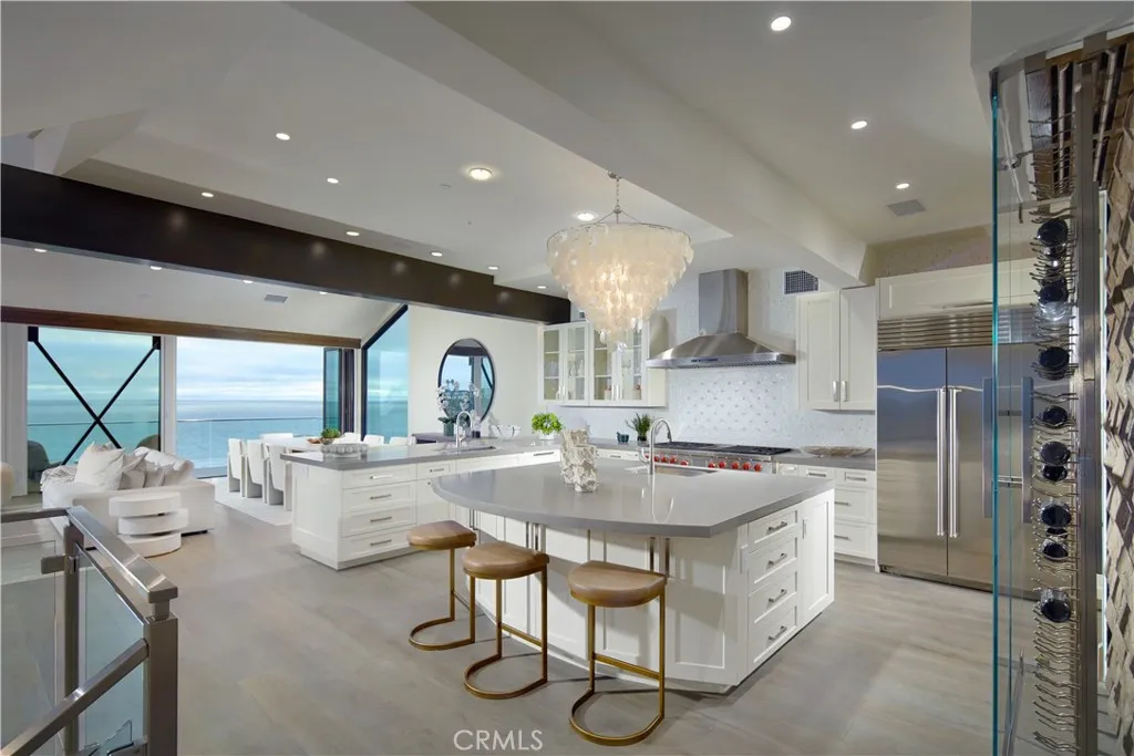 33 Bay Drive, Laguna Beach, California 92651 home-pic-8